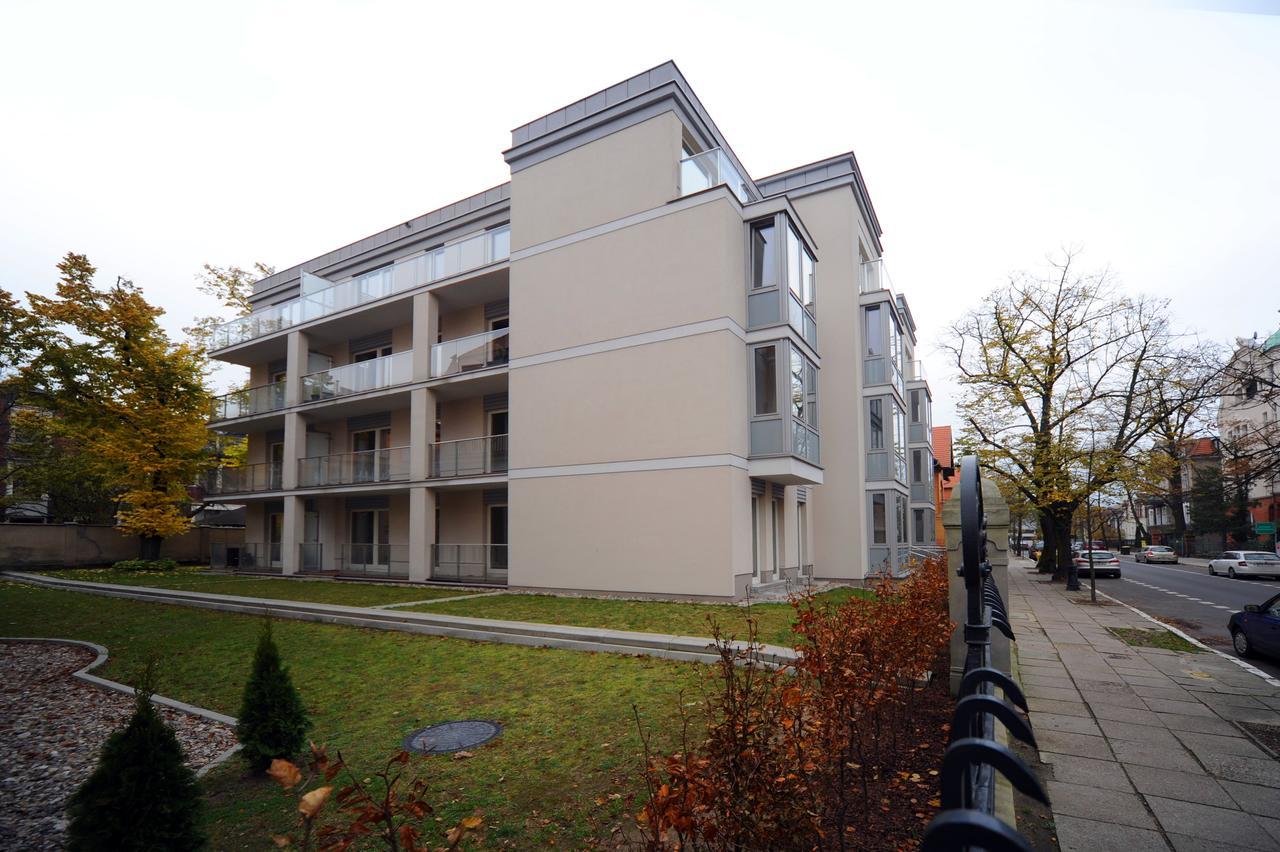 Very Berry - Orzeszkowej 10 - MTP Apartment, parking, balcony, check in 24h Posen Exterior foto
